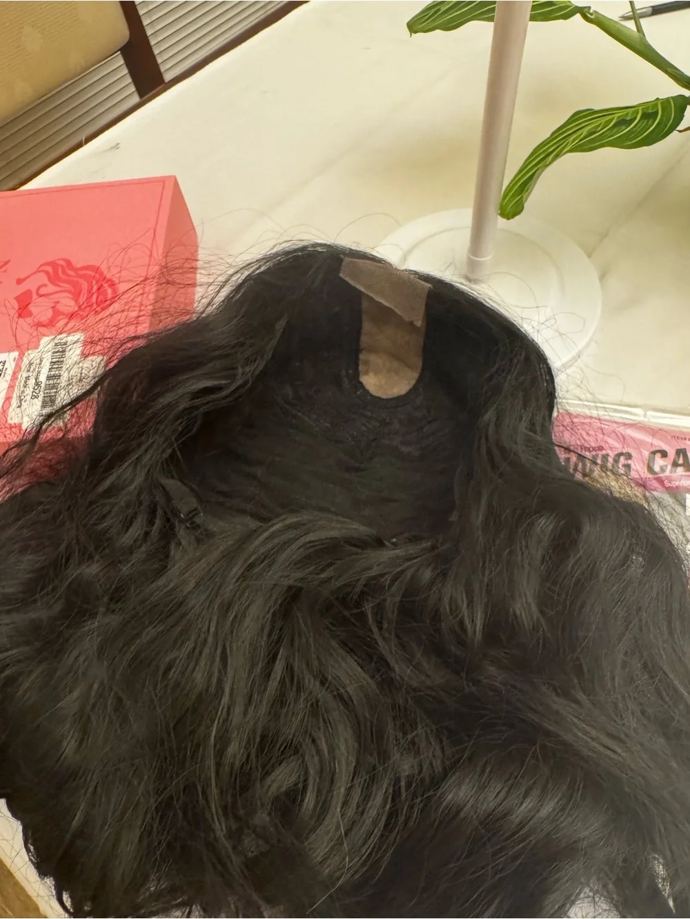 Black Long Wavy Women's Wig - Natural-Look Hair